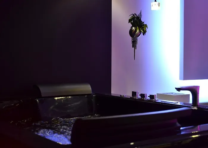 Le Clair Obscur Apartment Nantes