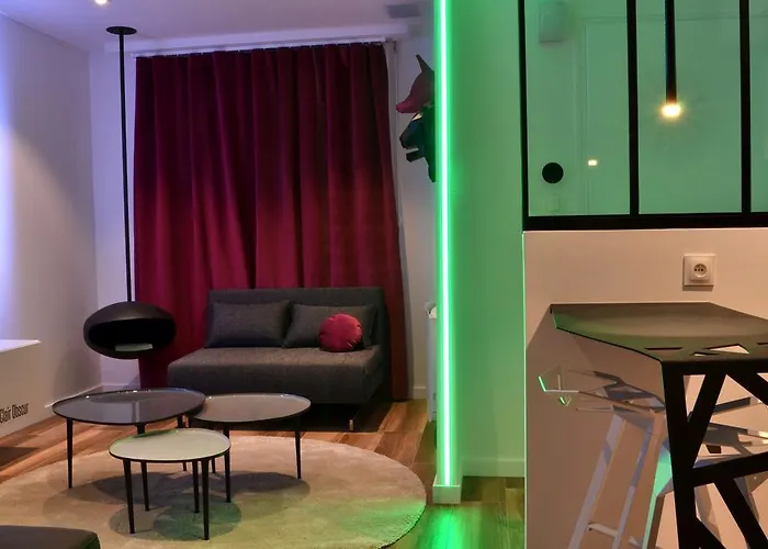 Le Clair Obscur Apartment