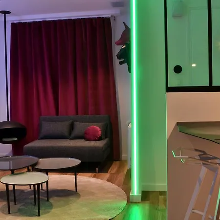 Le Clair Obscur Apartment